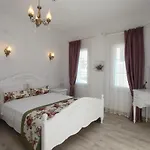 Alya Mou Butik *